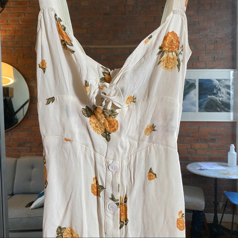 Reformation floral dress - Picture 2 of 3